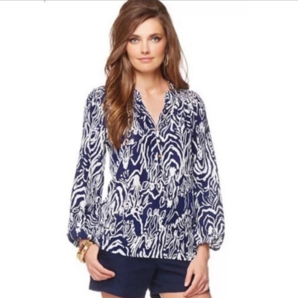 Lilly Pulitzer Elsa Silk Blouse. Size S Small Zebra Navy Entourage Navy Cream